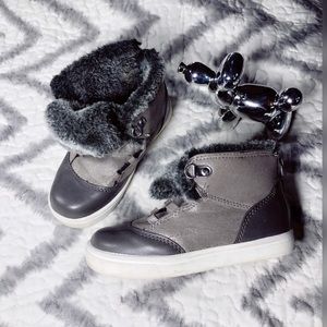 Cozy Cute, CIRCO, toddler, high top sneakers!!